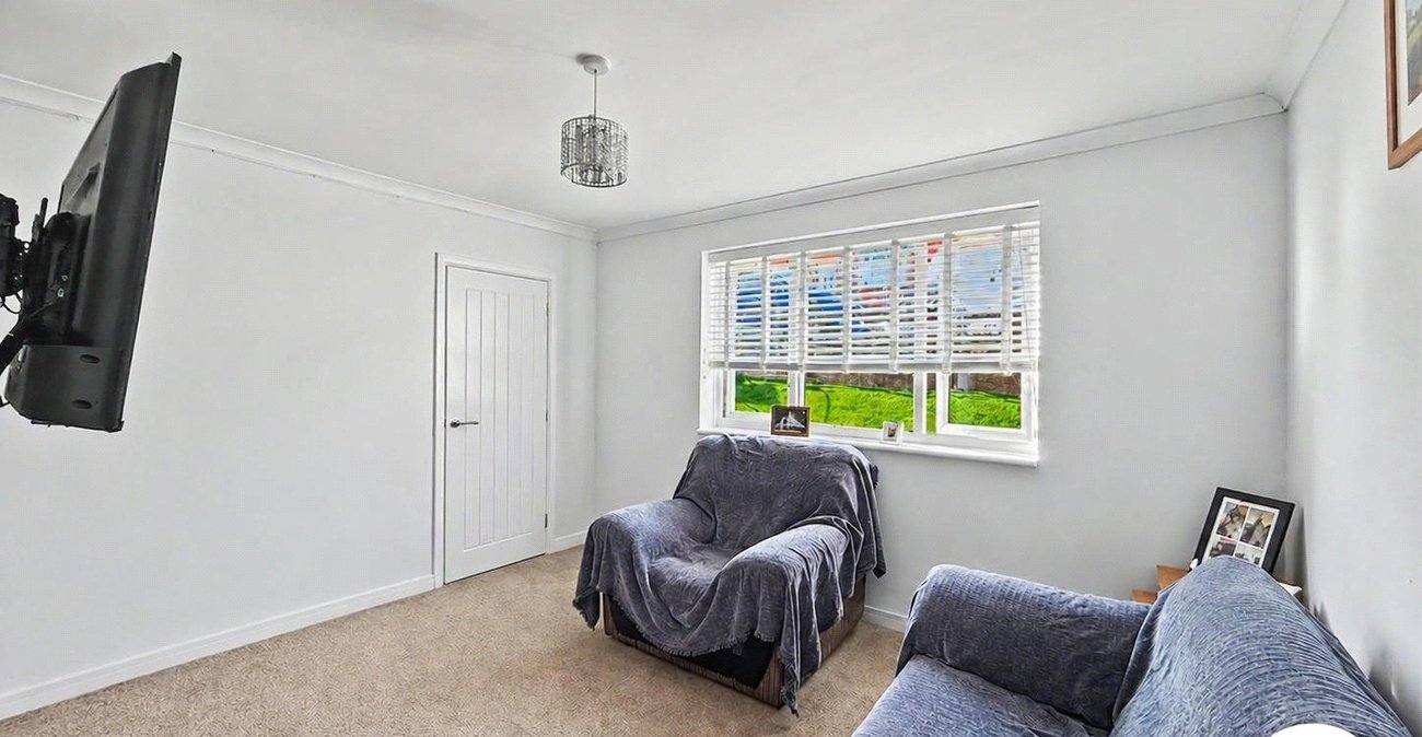 2 bedroom house for sale in Wayfield | Robinson Michael & Jackson