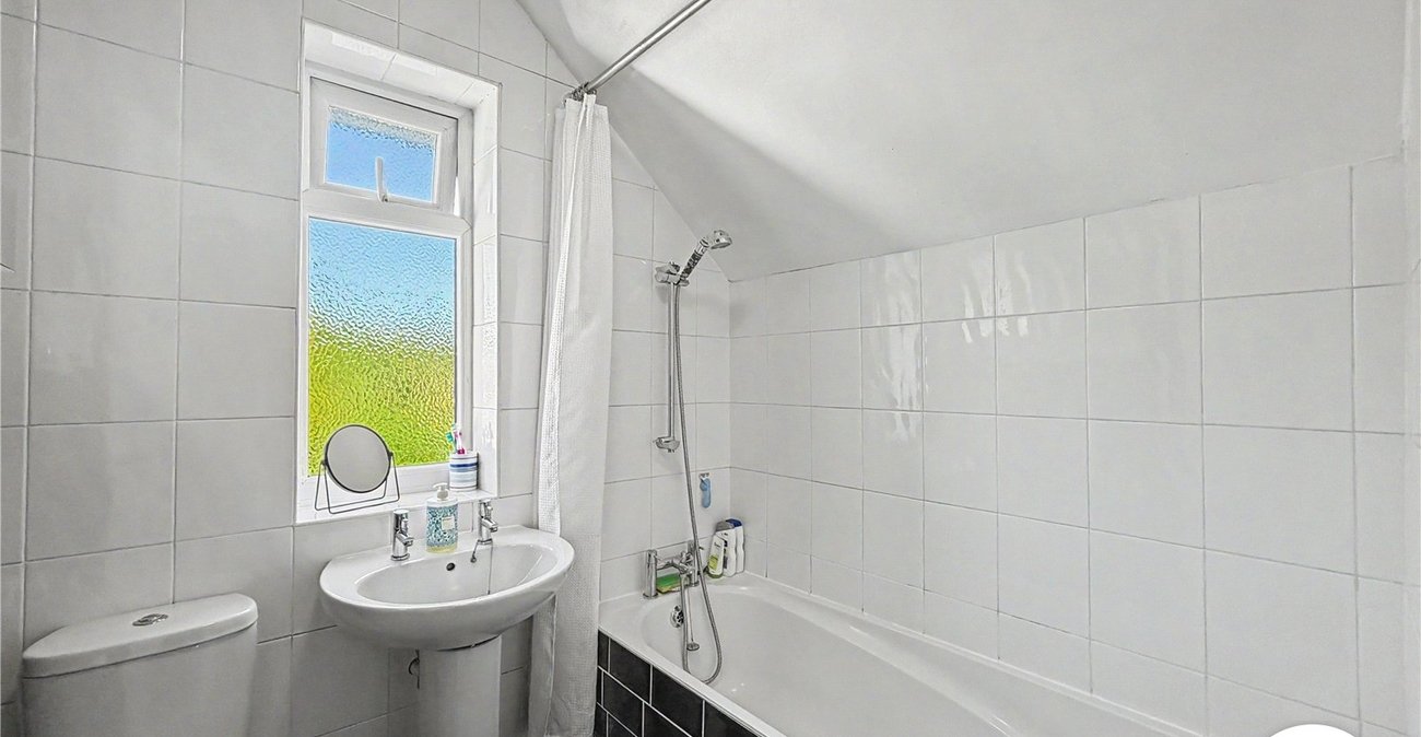 2 bedroom house for sale in Wayfield | Robinson Michael & Jackson