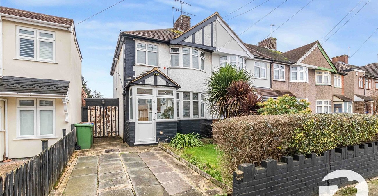 3 bedroom house for sale in Welling | Robinson Jackson
