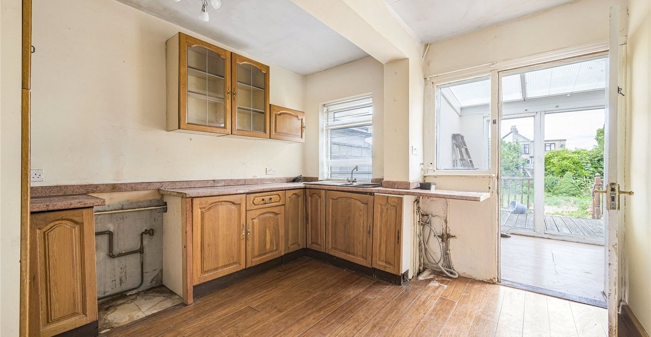 3 bedroom house for sale in Welling | Robinson Jackson