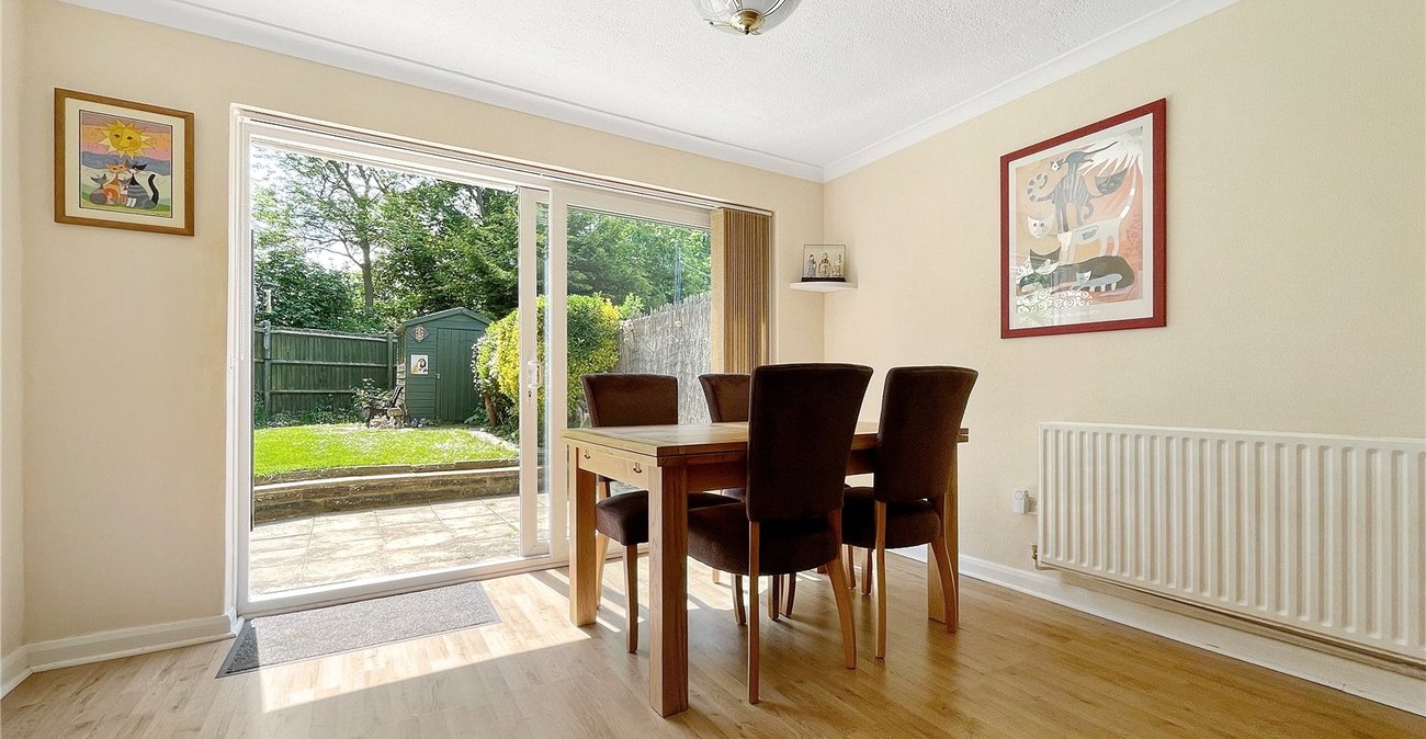 4 bedroom house for sale in Rainham | Robinson Michael & Jackson