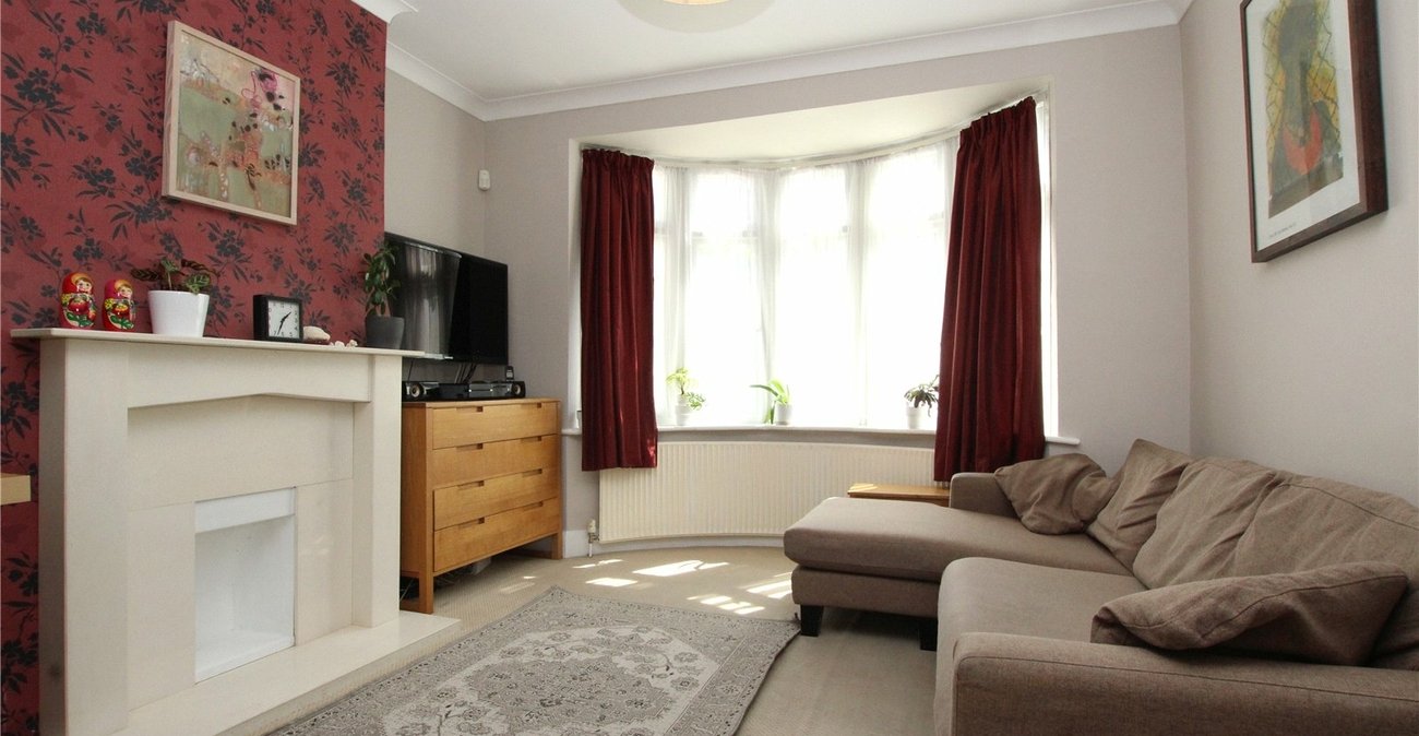 3 bedroom house for sale in Shooters Hill | Robinson Jackson