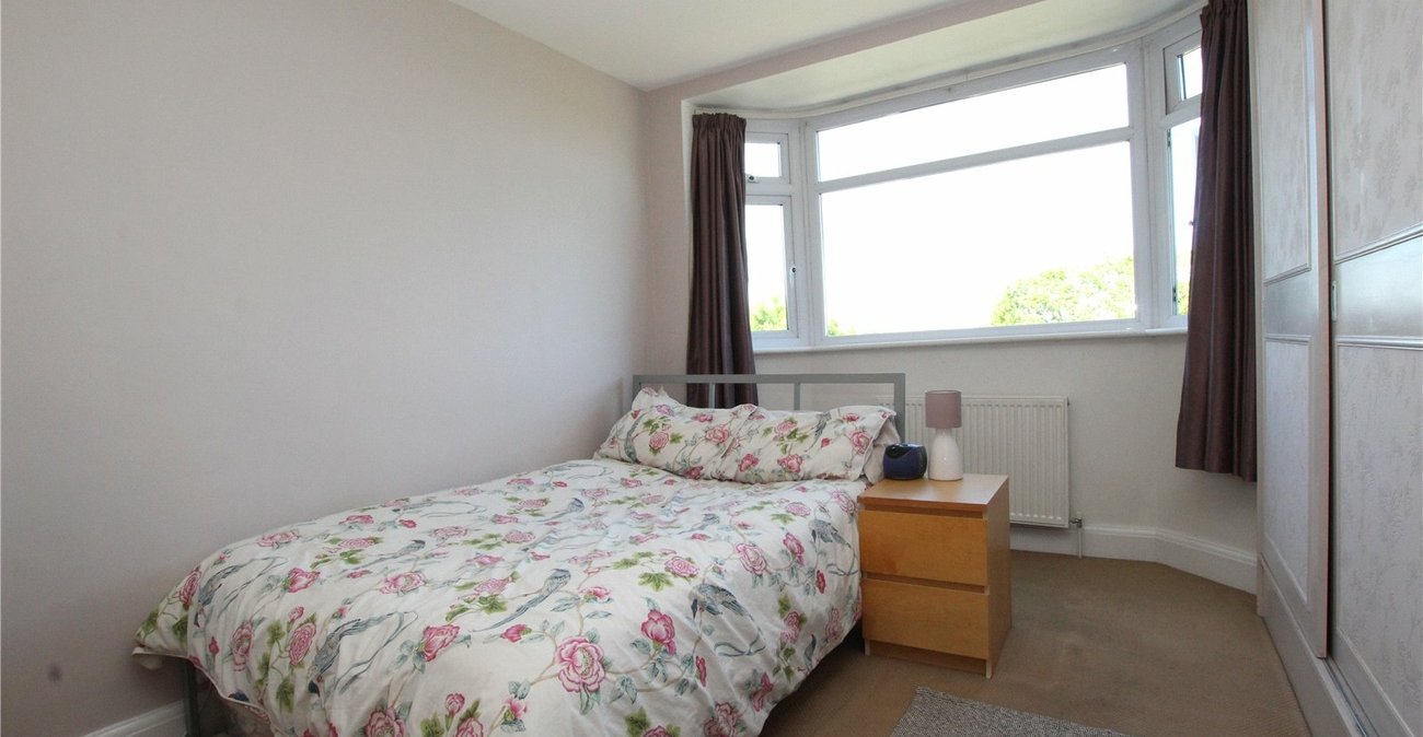 3 bedroom house for sale in Shooters Hill | Robinson Jackson