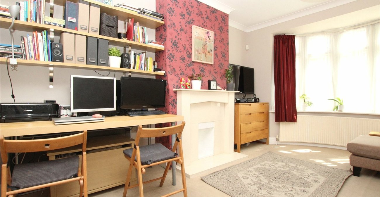 3 bedroom house for sale in Shooters Hill | Robinson Jackson