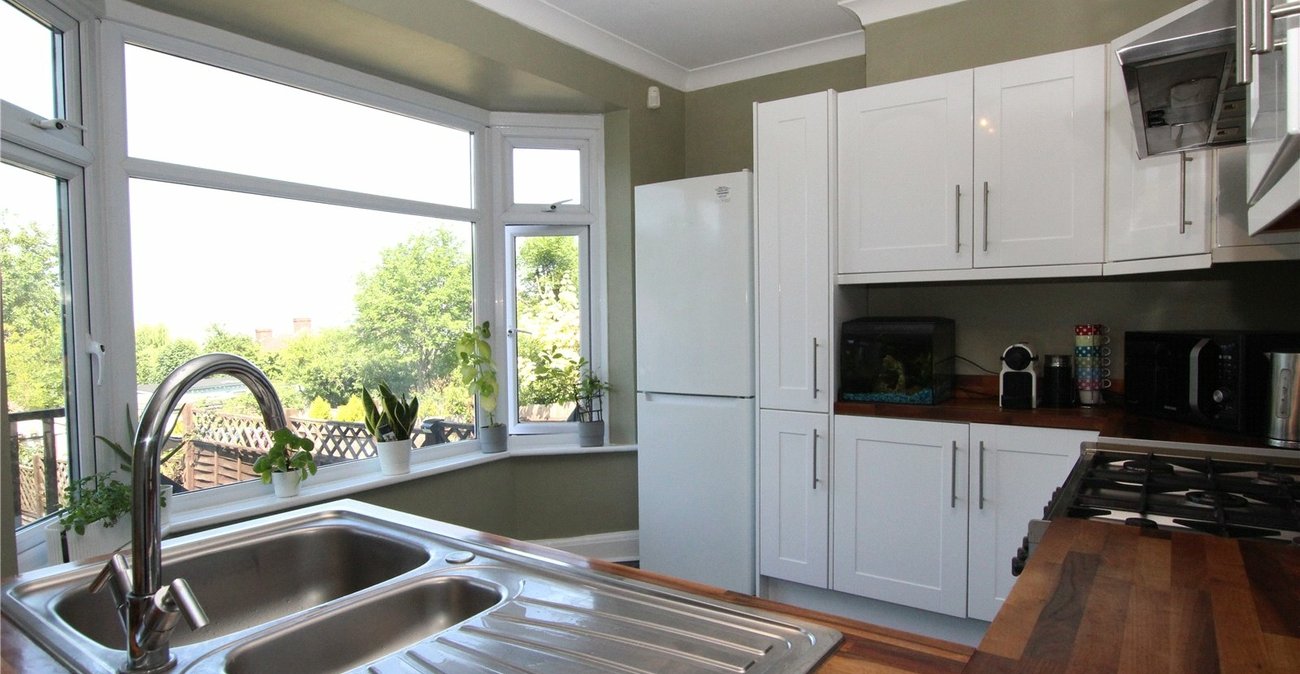 3 bedroom house for sale in Shooters Hill | Robinson Jackson