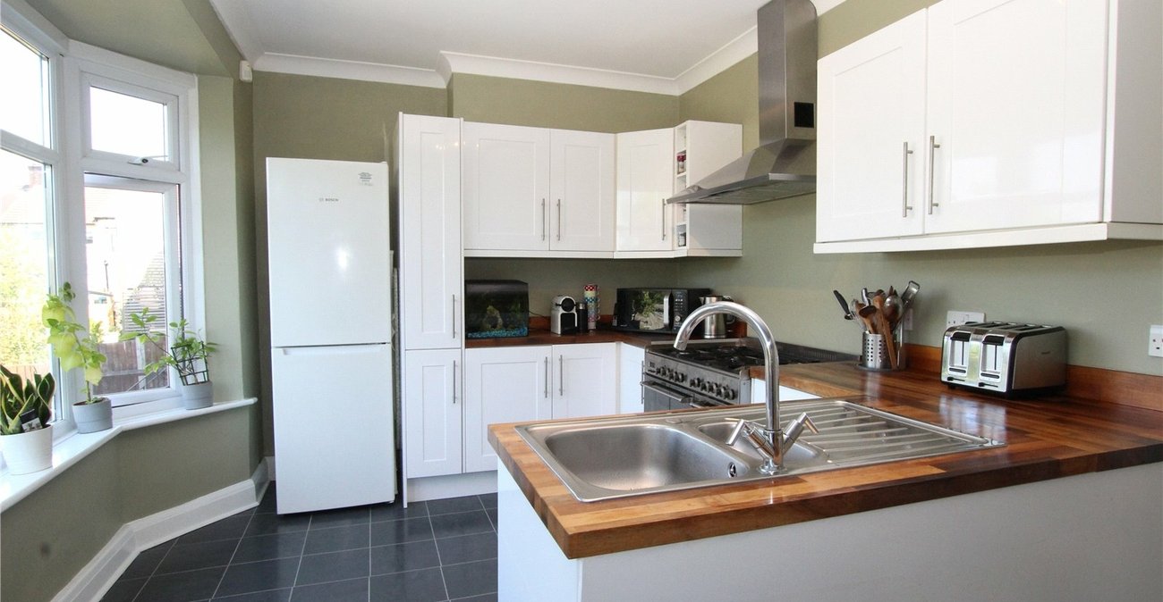 3 bedroom house for sale in Shooters Hill | Robinson Jackson