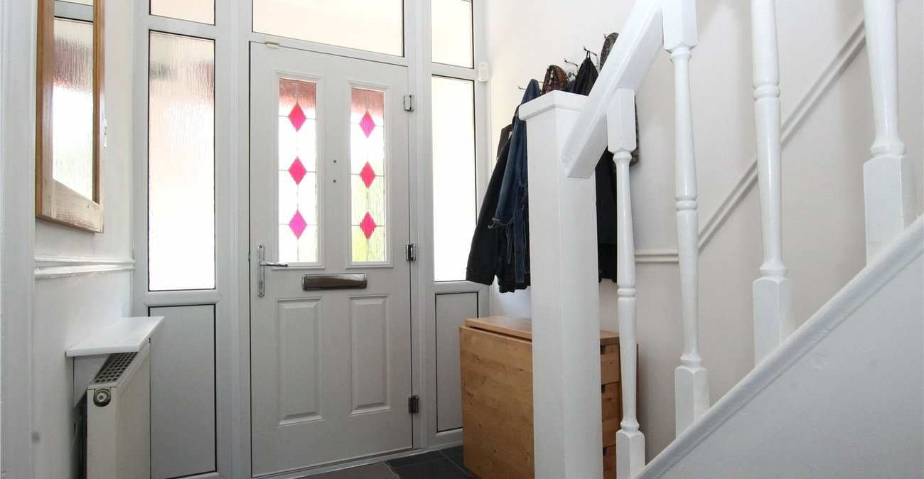 3 bedroom house for sale in Shooters Hill | Robinson Jackson
