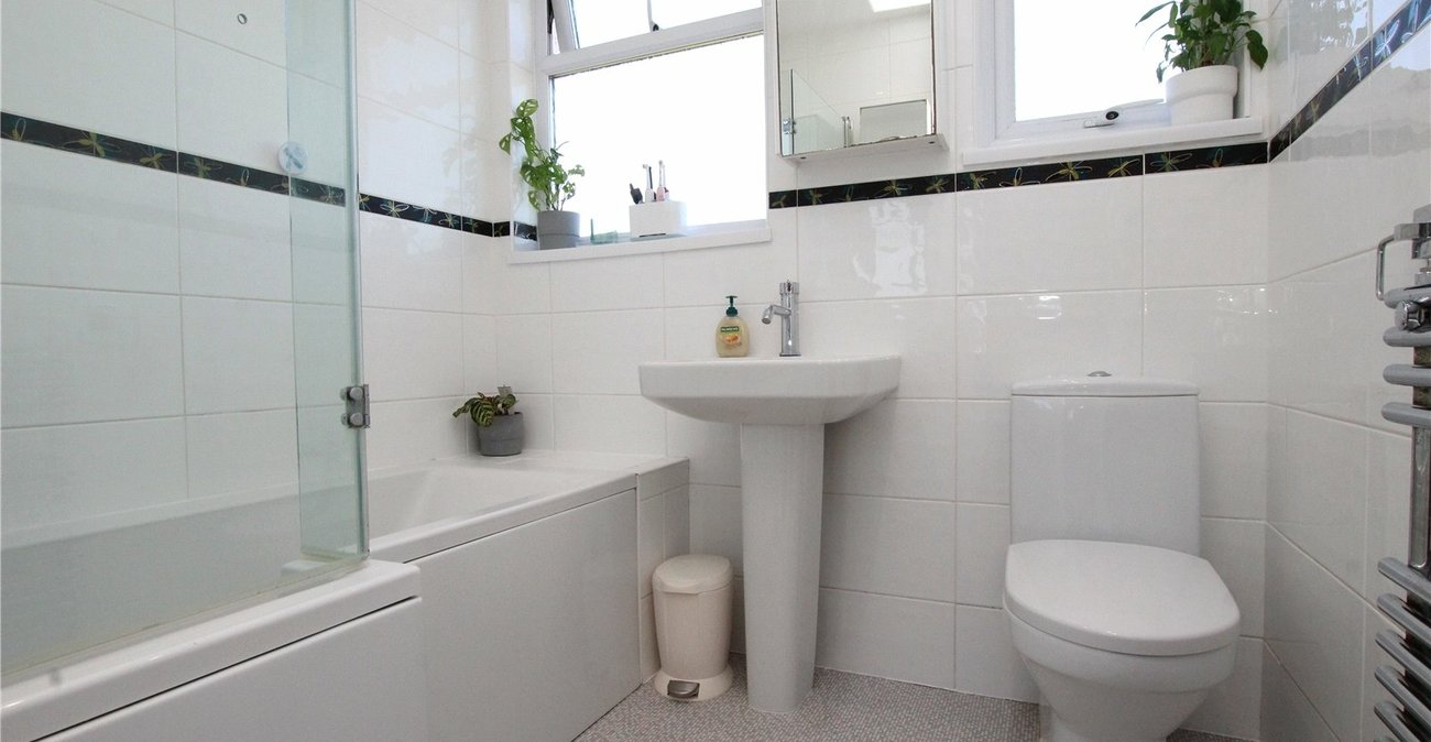 3 bedroom house for sale in Shooters Hill | Robinson Jackson
