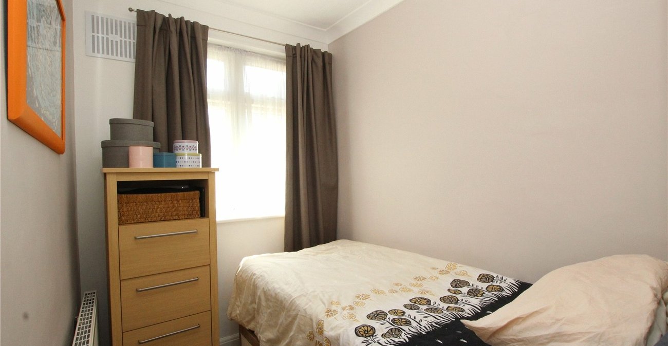 3 bedroom house for sale in Shooters Hill | Robinson Jackson