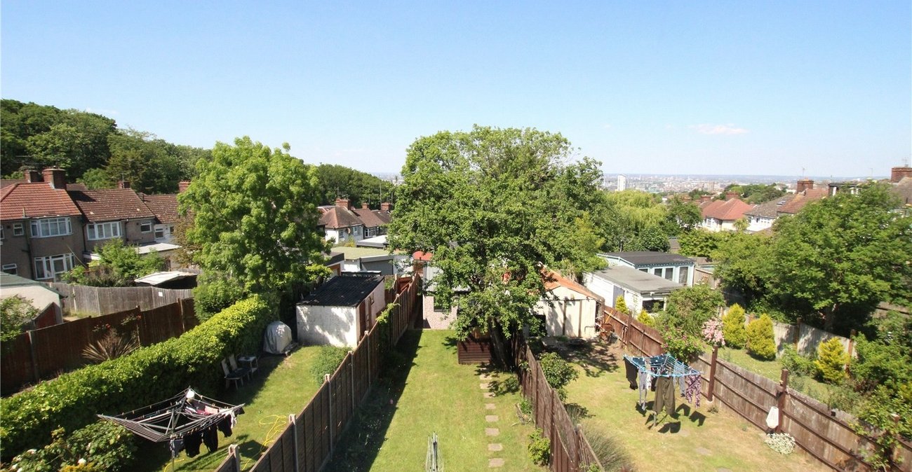 3 bedroom house for sale in Shooters Hill | Robinson Jackson