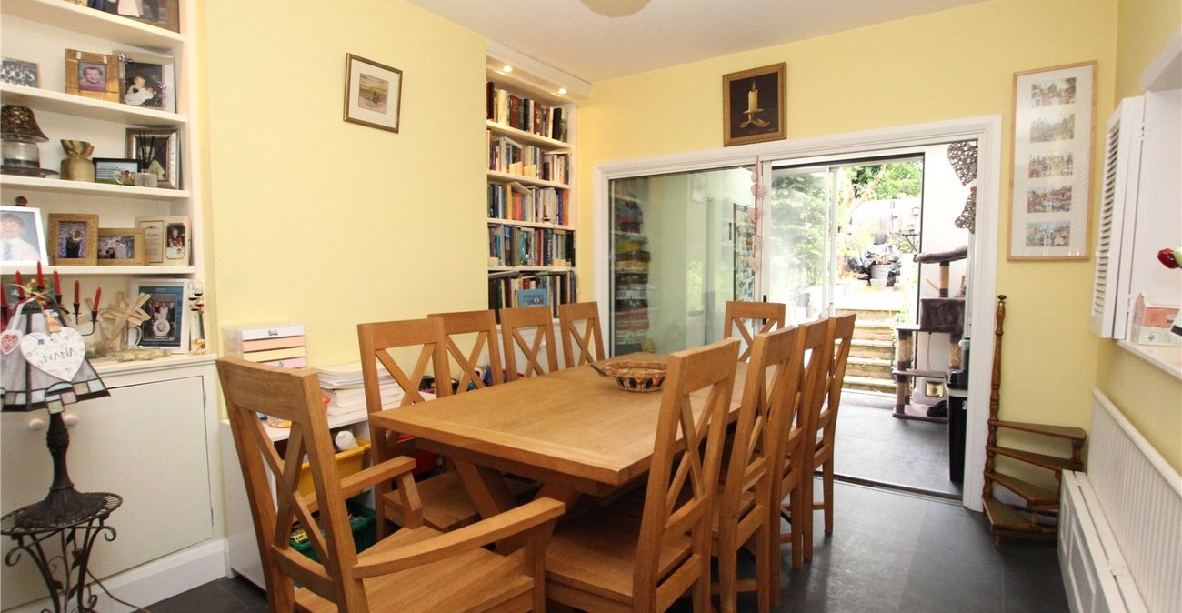 4 bedroom house for sale in Shooters Hill | Robinson Jackson