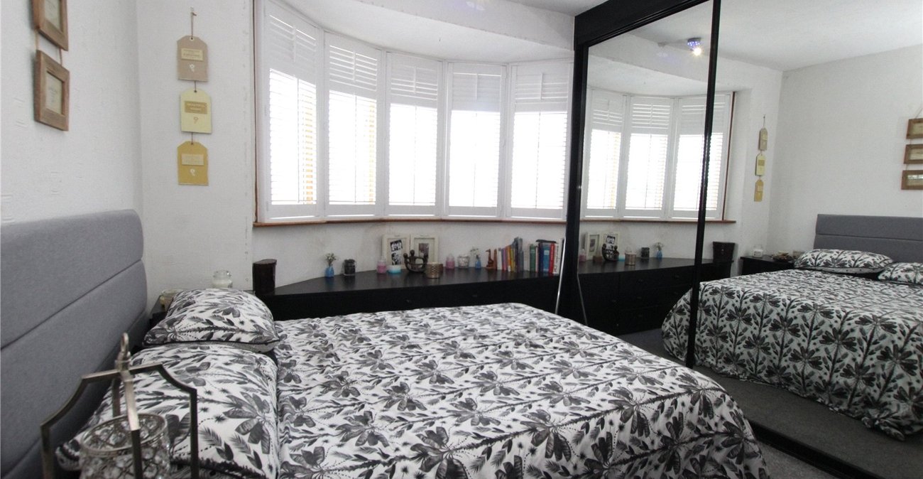 4 bedroom house for sale in Shooters Hill | Robinson Jackson