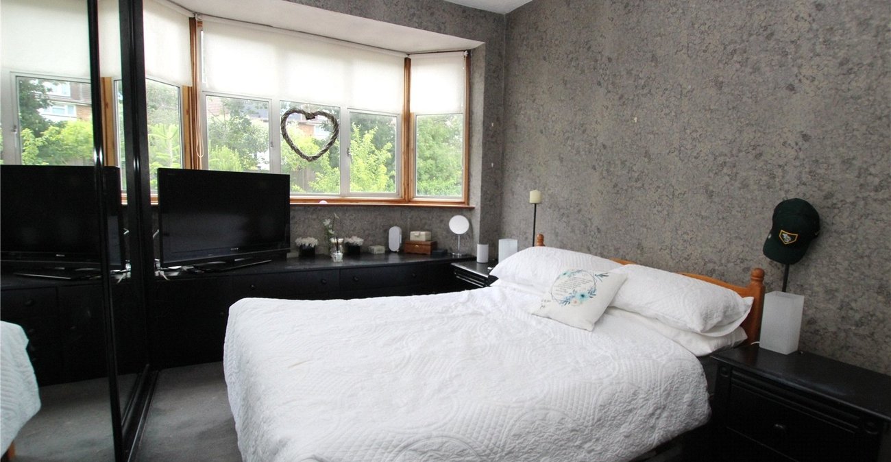 4 bedroom house for sale in Shooters Hill | Robinson Jackson