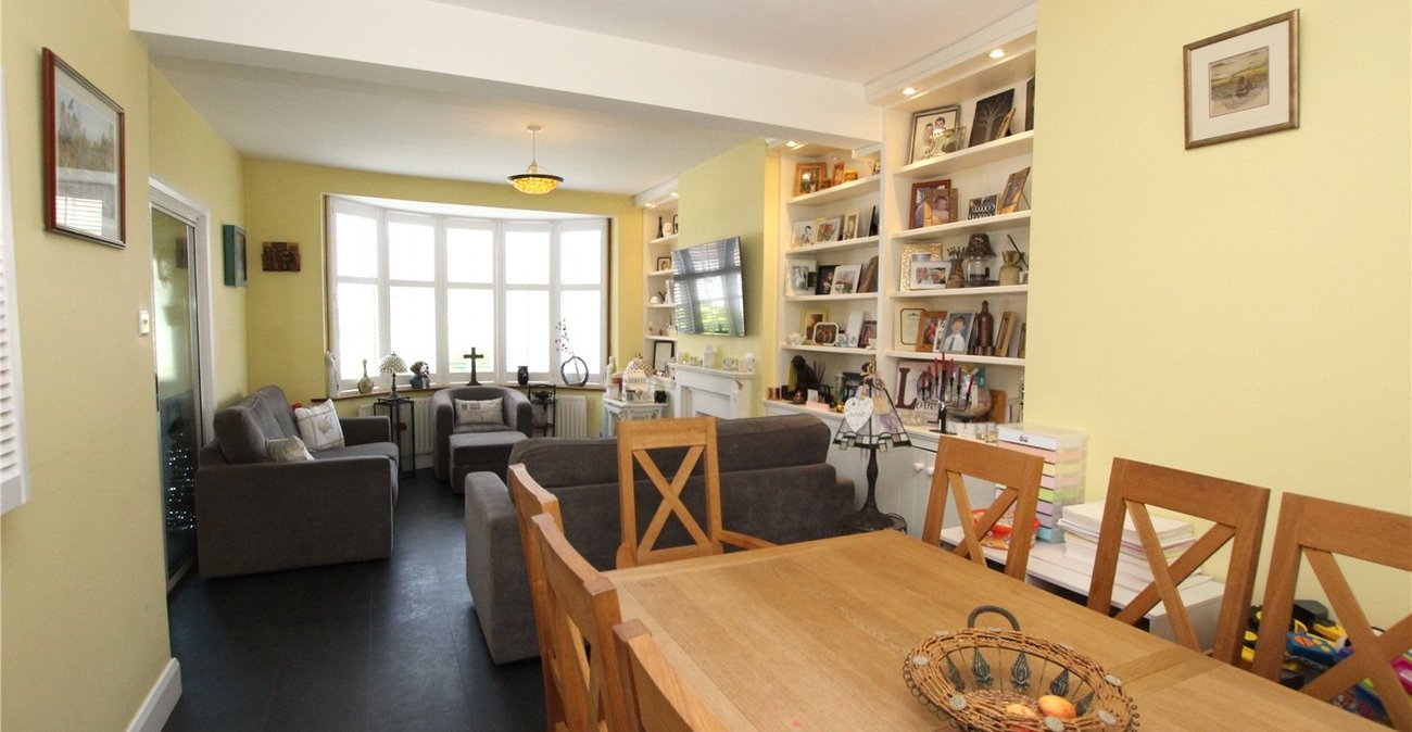 4 bedroom house for sale in Shooters Hill | Robinson Jackson