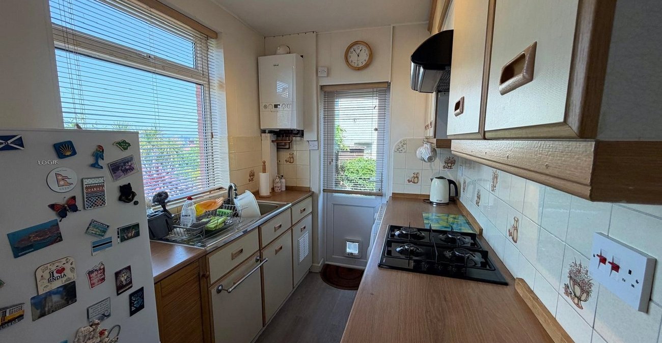 3 bedroom house for sale in Shooters Hill | Robinson Jackson