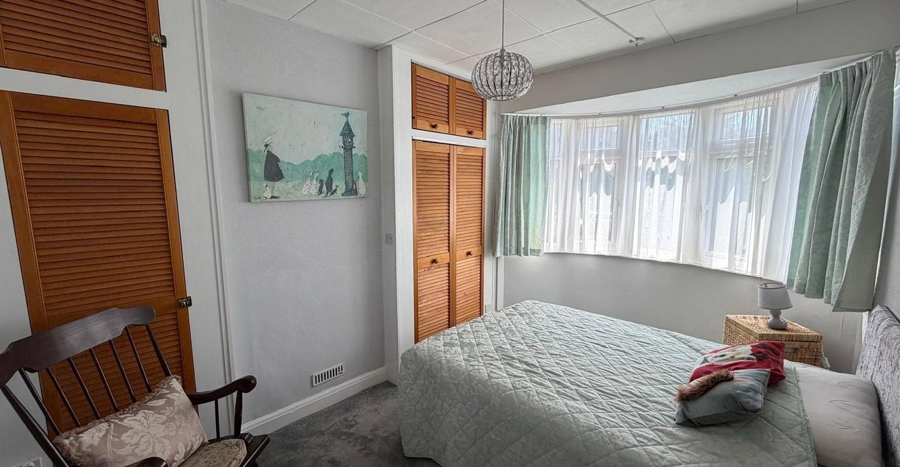 3 bedroom house for sale in Shooters Hill | Robinson Jackson