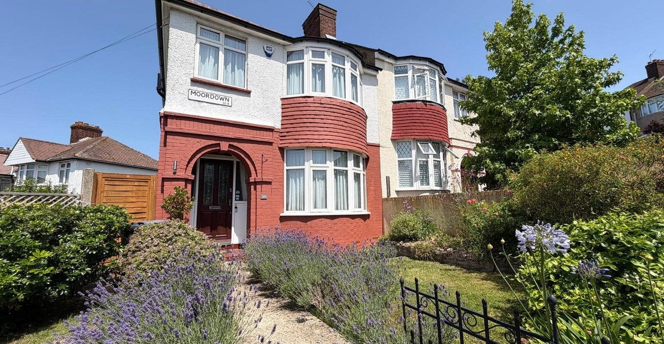 3 bedroom house for sale in Shooters Hill | Robinson Jackson