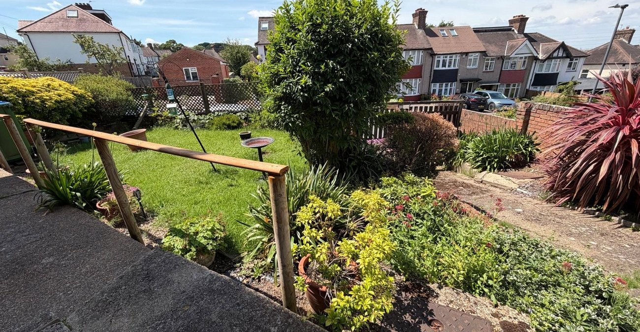 3 bedroom house for sale in Shooters Hill | Robinson Jackson