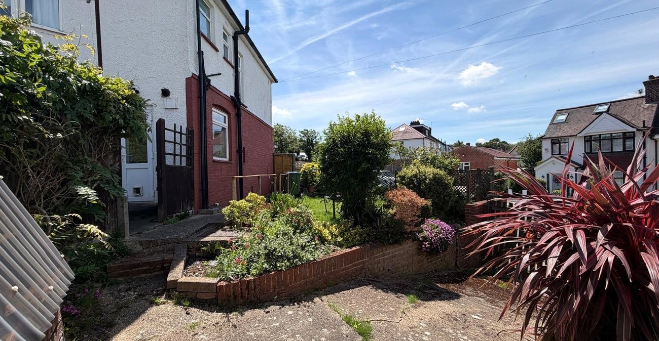 3 bedroom house for sale in Shooters Hill | Robinson Jackson