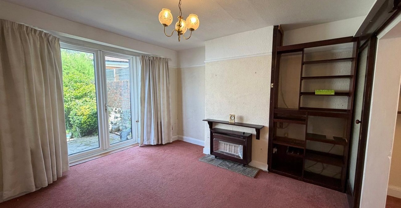 3 bedroom house for sale in Shooters Hill | Robinson Jackson