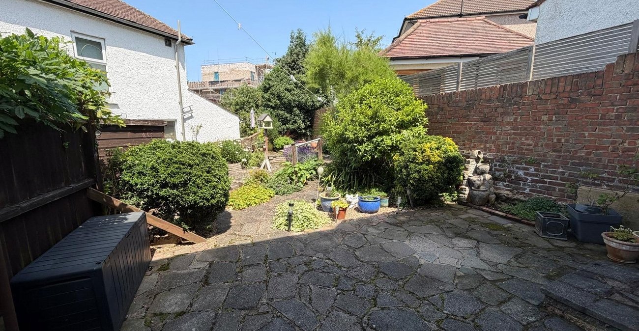 3 bedroom house for sale in Shooters Hill | Robinson Jackson