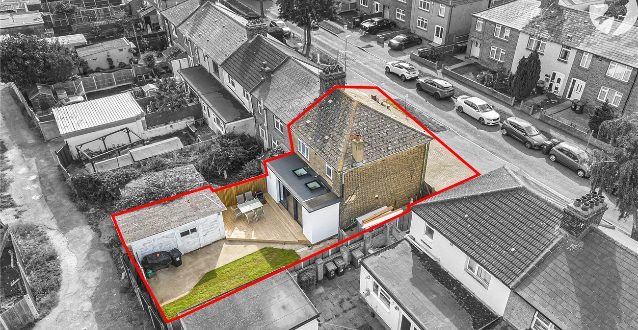 3 bedroom house for sale in Swanscombe | Robinson Jackson