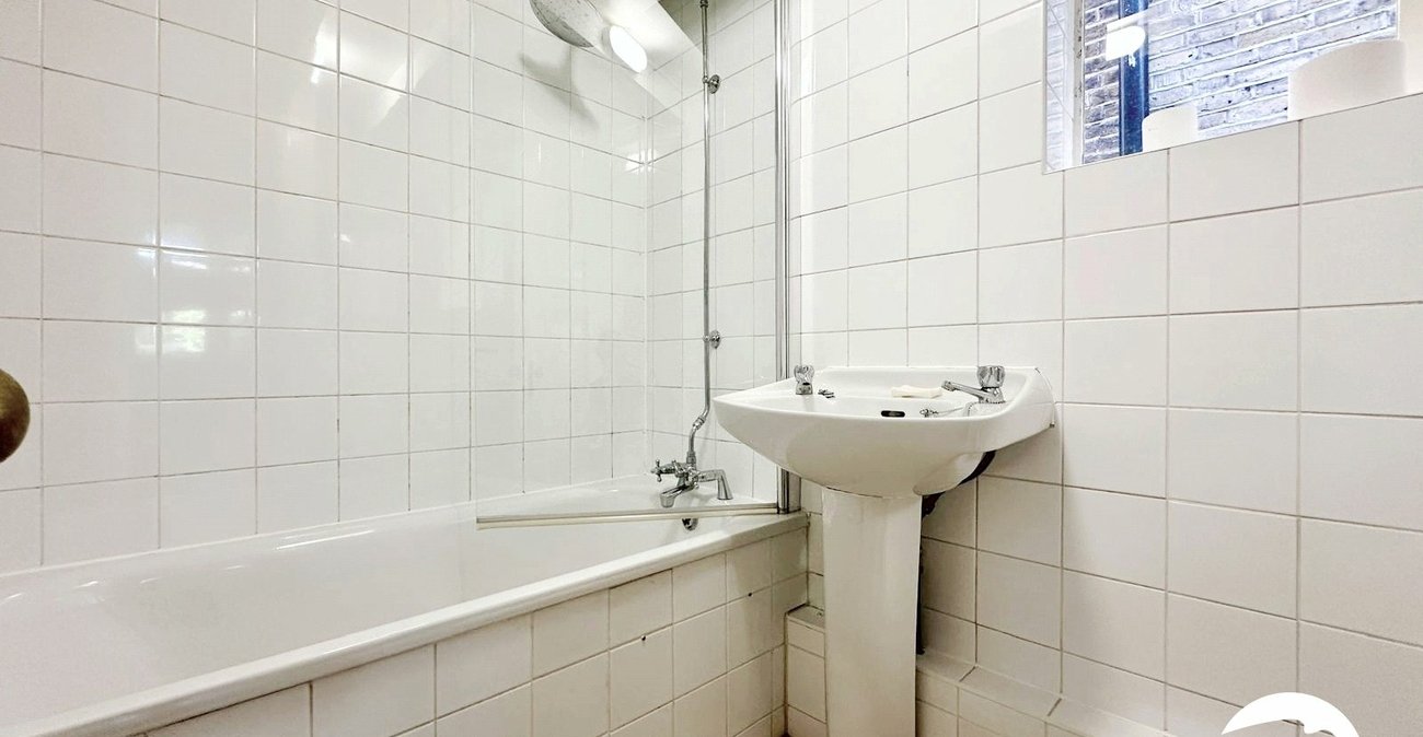1 bedroom property for sale in London | Robinson Jackson