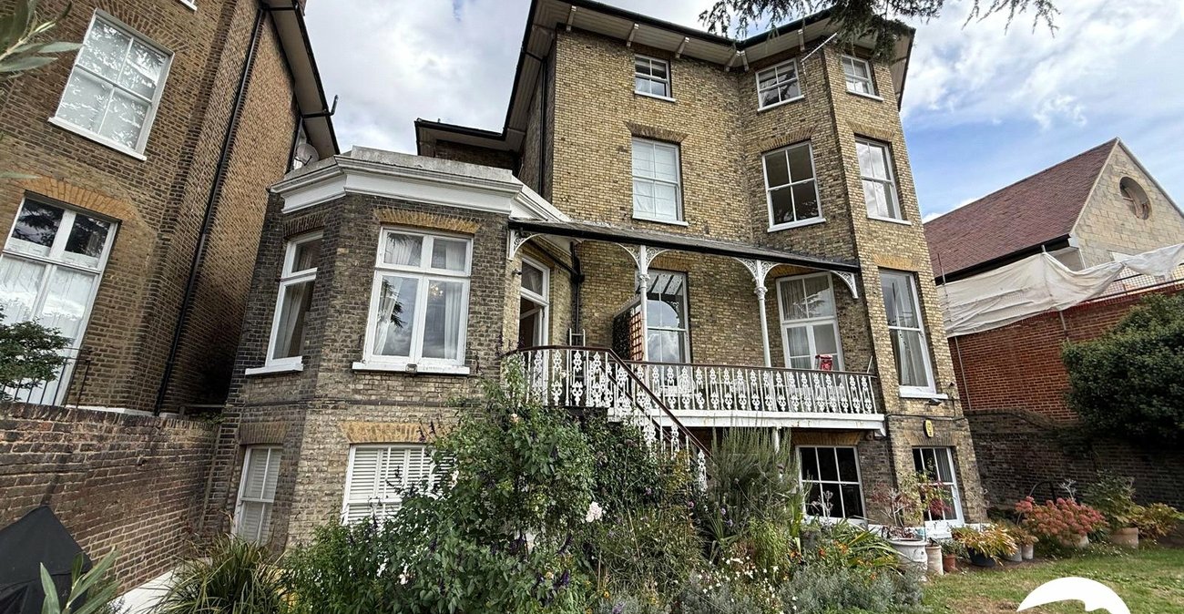 1 bedroom property for sale in London | Robinson Jackson