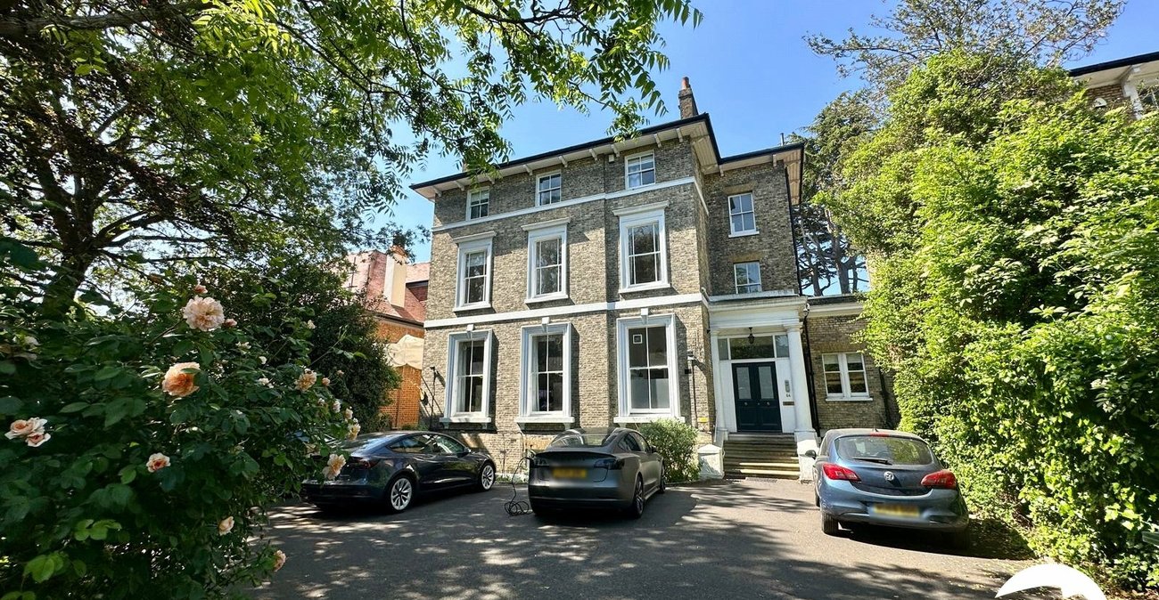 1 bedroom property for sale in London | Robinson Jackson