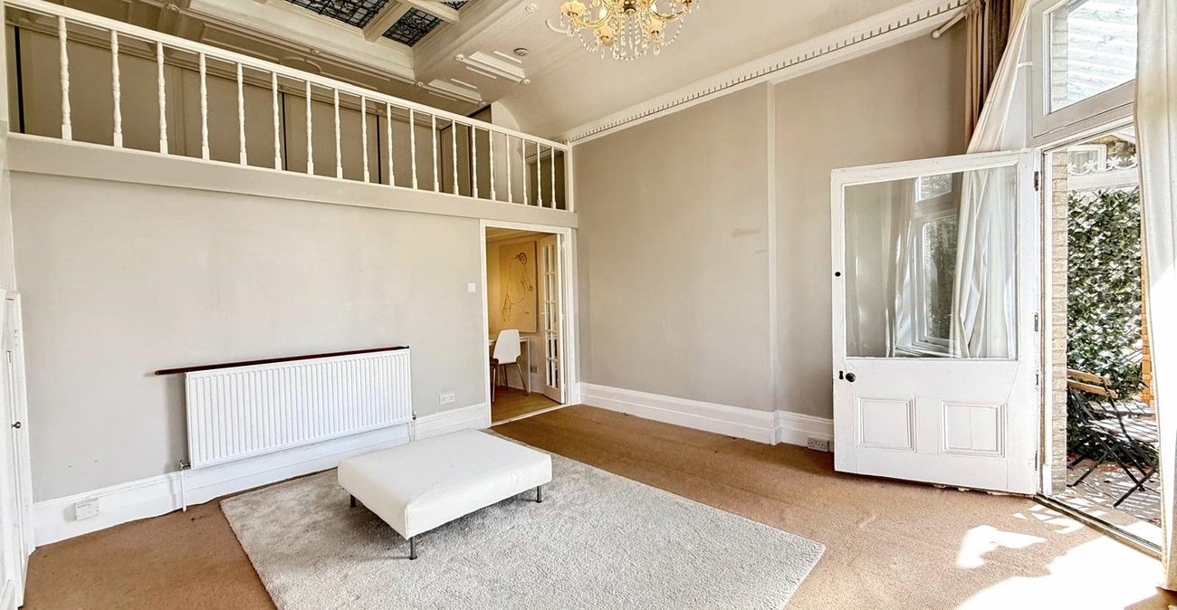 1 bedroom property for sale in London | Robinson Jackson