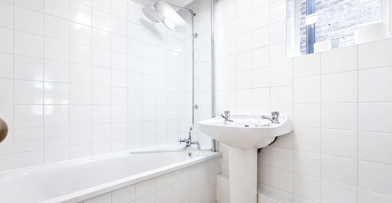 1 bedroom property for sale in London | Robinson Jackson