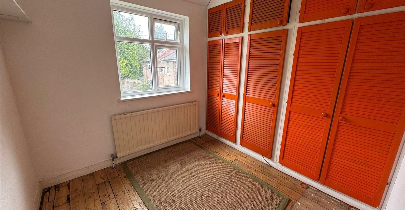 2 bedroom property for sale in London | Robinson Jackson
