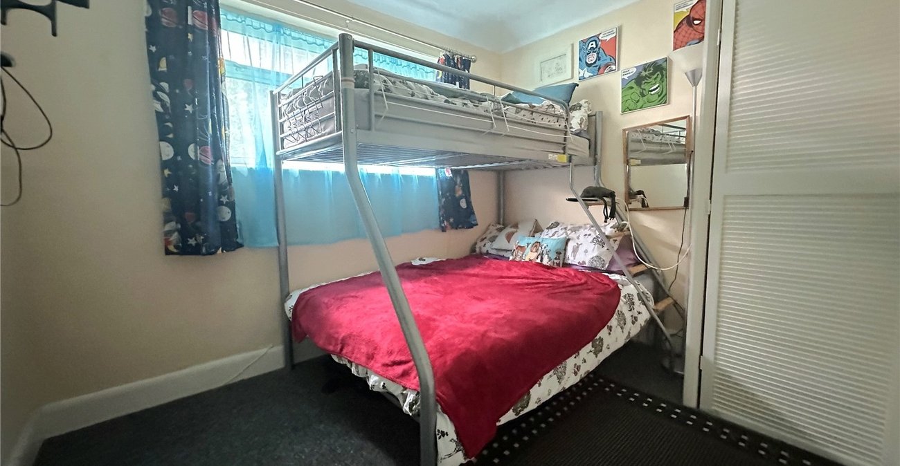 2 bedroom property for sale in London | Robinson Jackson