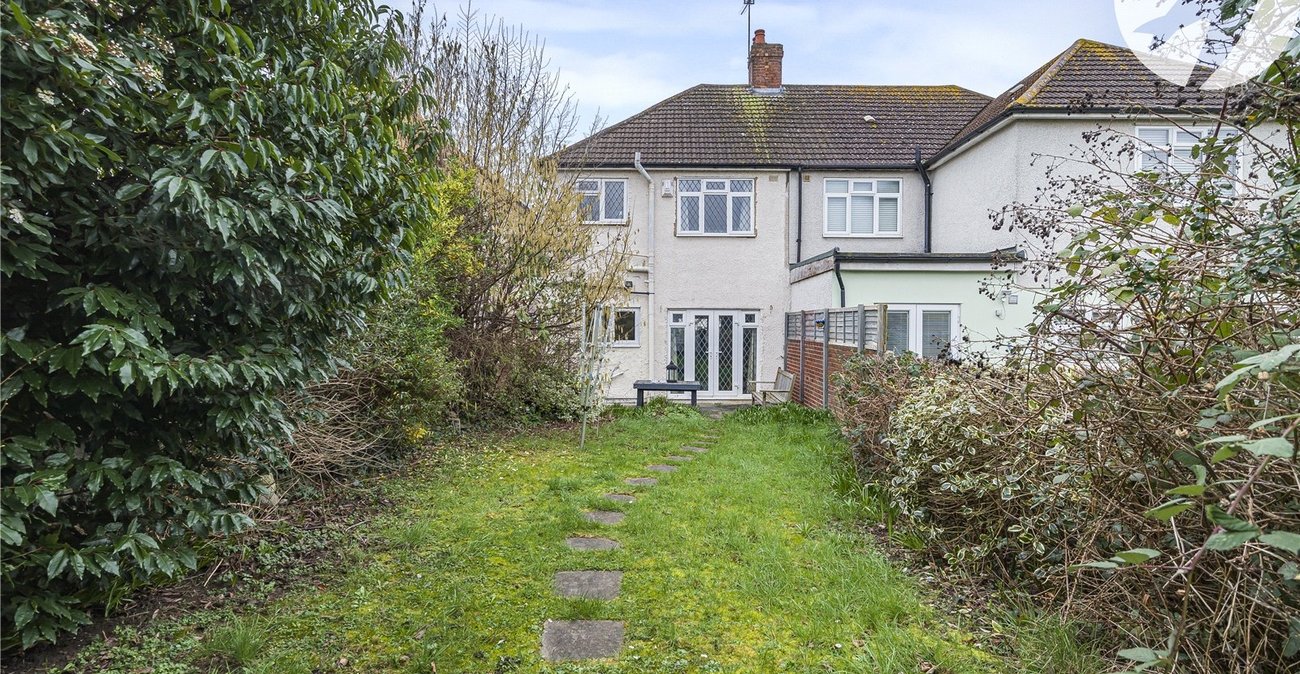 3 bedroom house for sale in West Dartford | Robinson Jackson