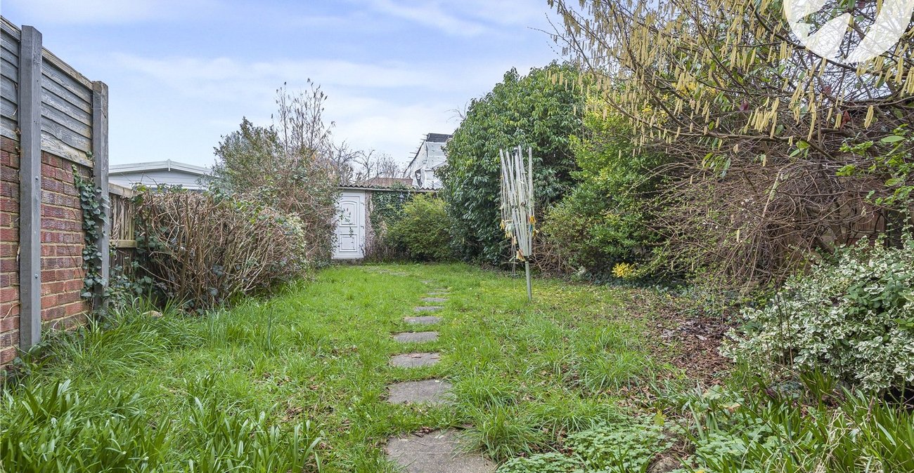 3 bedroom house for sale in West Dartford | Robinson Jackson