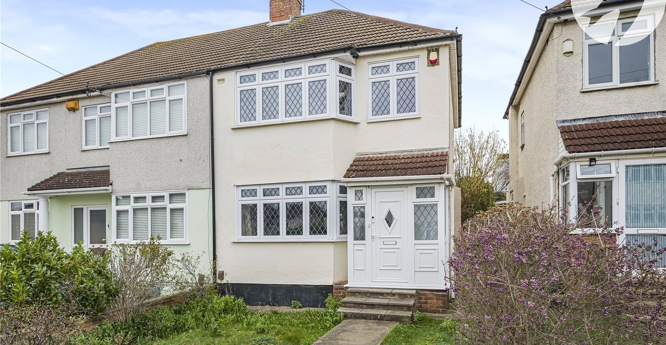3 bedroom house for sale in West Dartford | Robinson Jackson