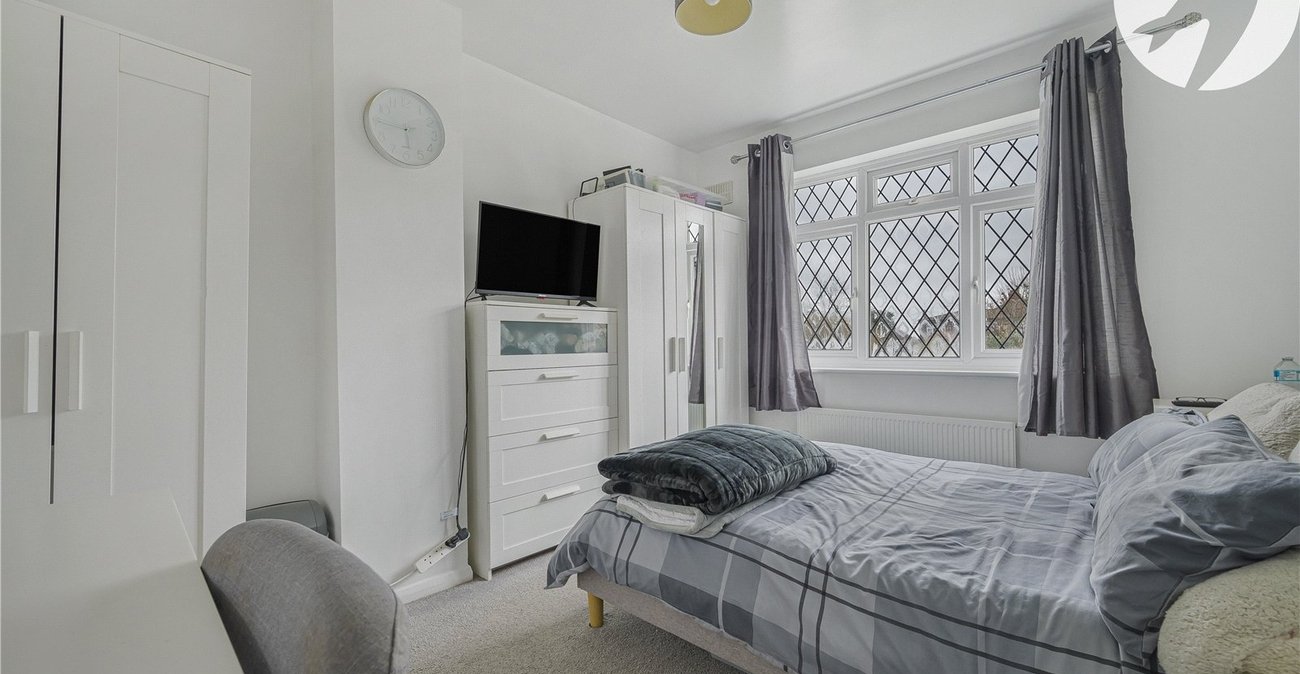 3 bedroom house for sale in West Dartford | Robinson Jackson