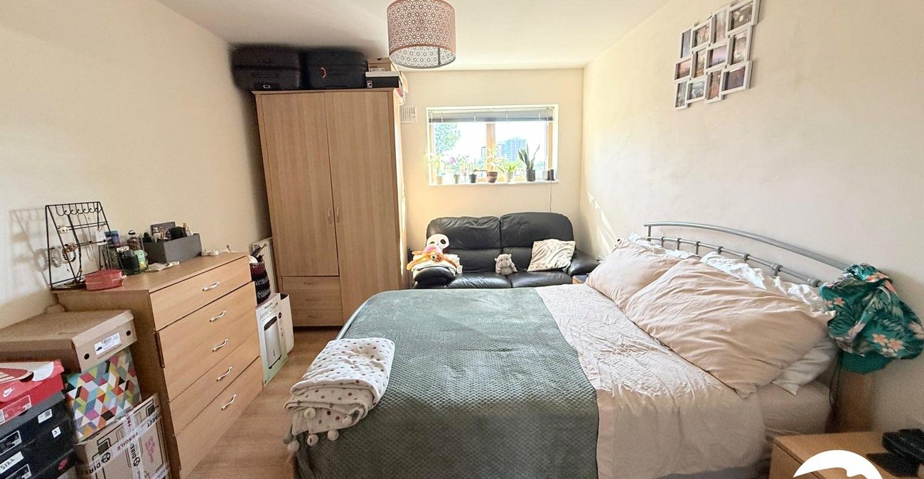 1 bedroom property for sale in London | Robinson Jackson