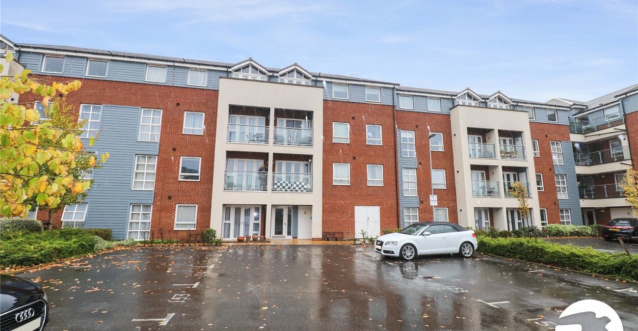 2 bedroom property for sale in Belvedere | Robinson Jackson