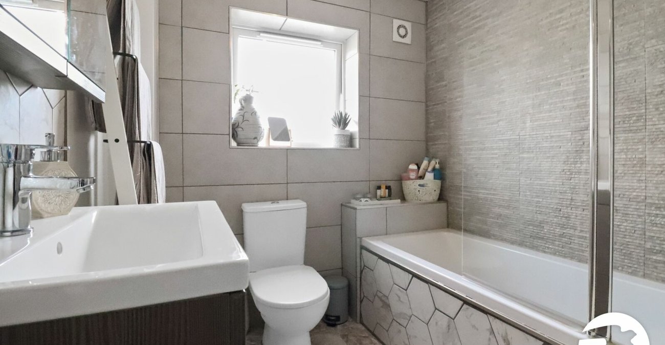 3 bedroom house for sale in Belvedere | Robinson Jackson