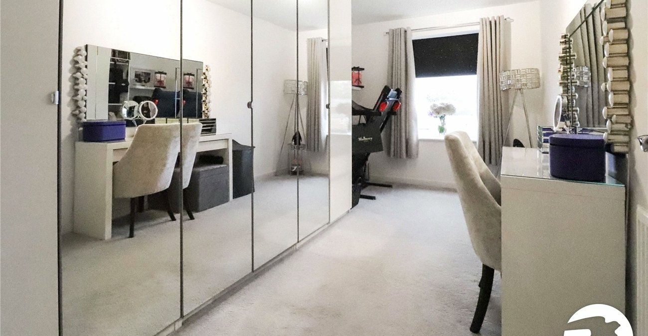 2 bedroom property for sale in Belvedere | Robinson Jackson