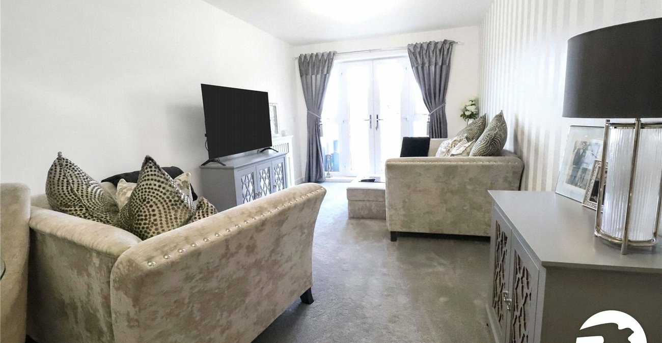 2 bedroom property for sale in Belvedere | Robinson Jackson