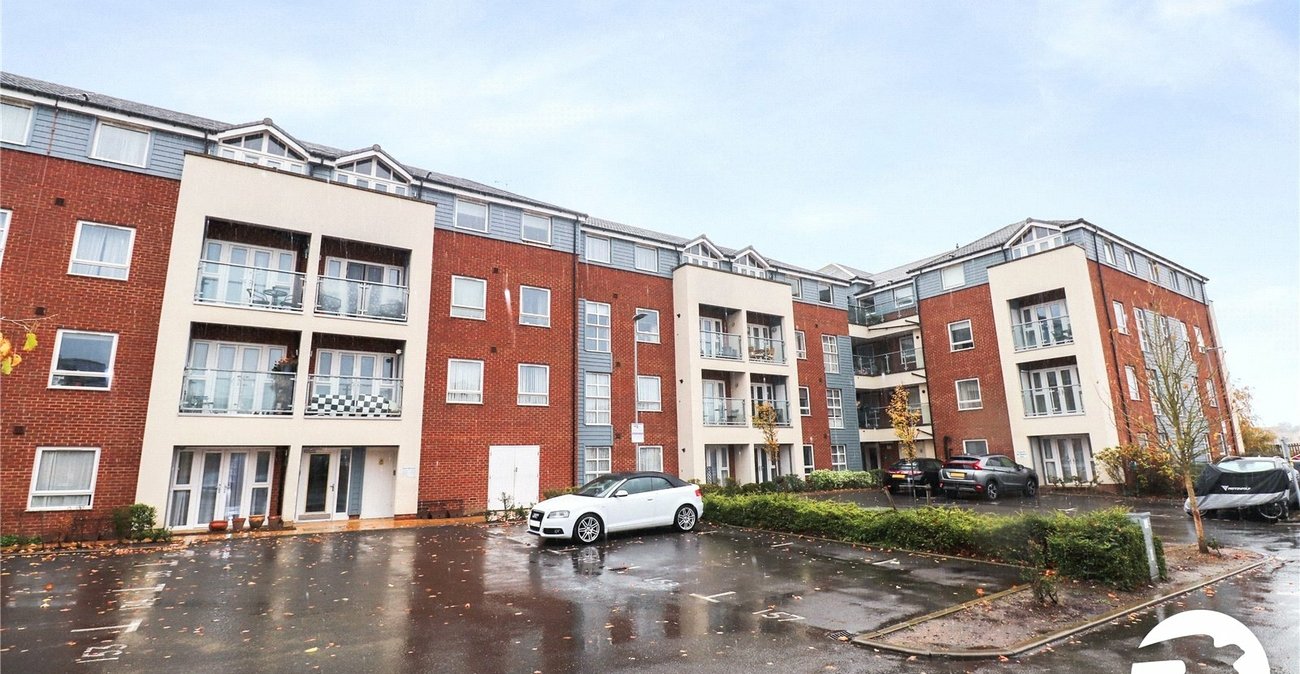 2 bedroom property for sale in Belvedere | Robinson Jackson