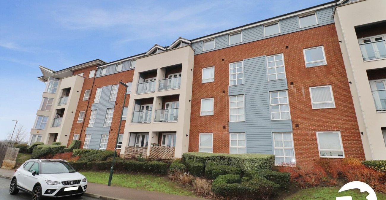 2 bedroom property for sale in Belvedere | Robinson Jackson