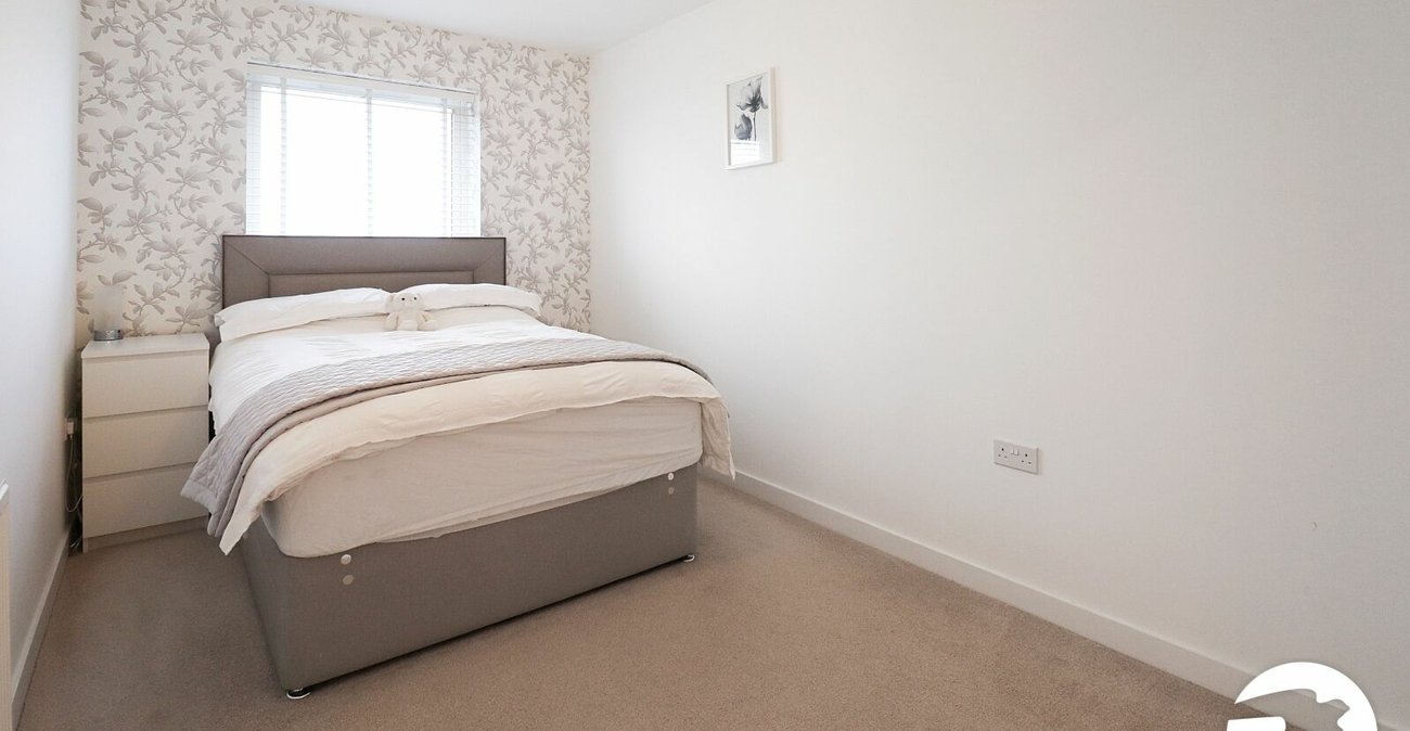 2 bedroom property for sale in Belvedere | Robinson Jackson