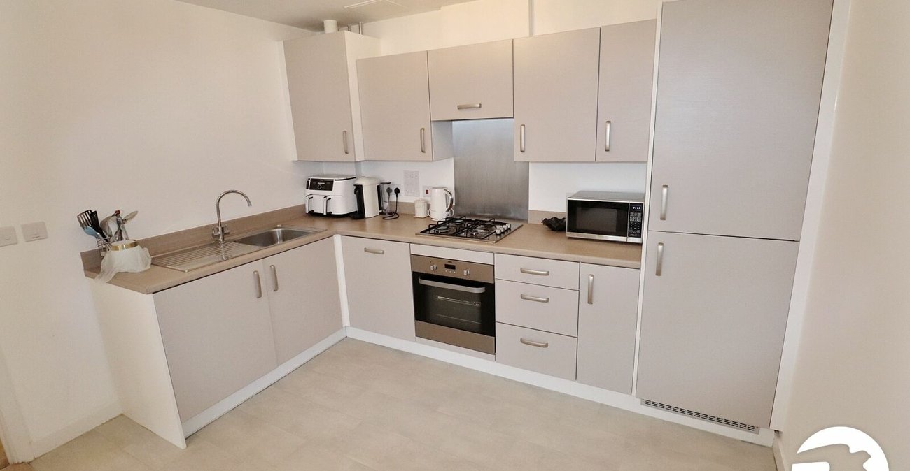 2 bedroom property for sale in Belvedere | Robinson Jackson