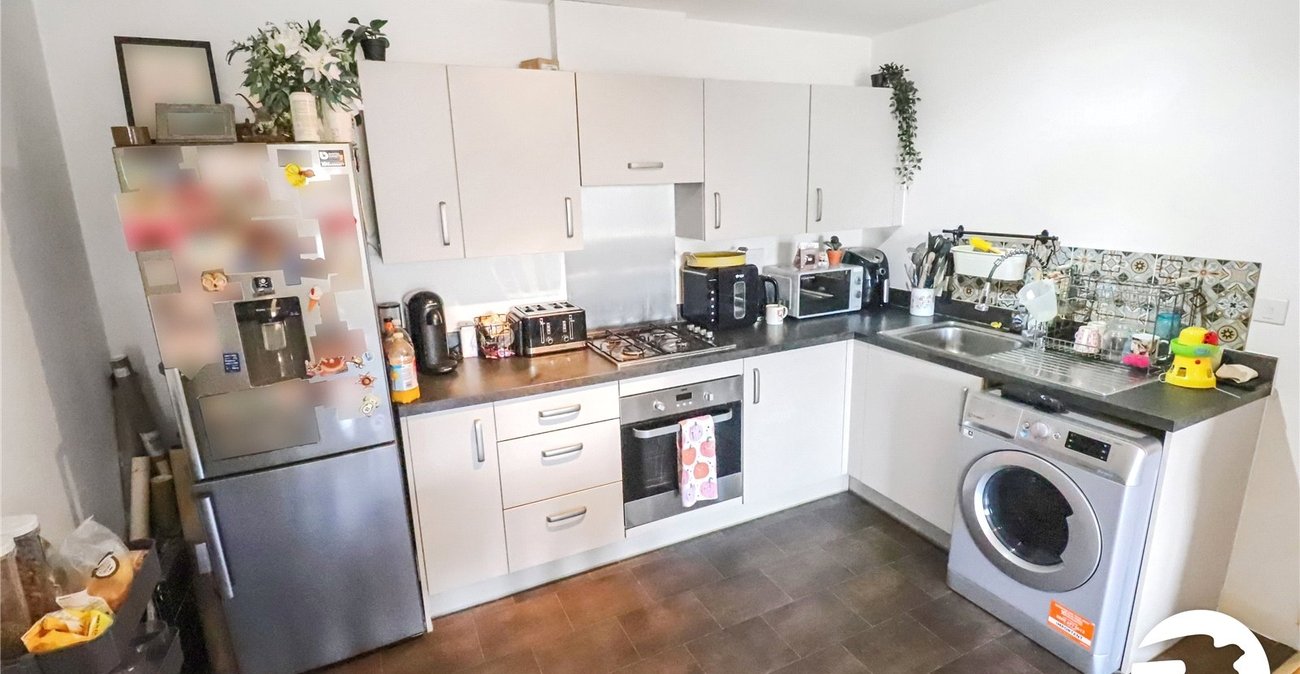 2 bedroom property for sale in Belvedere | Robinson Jackson