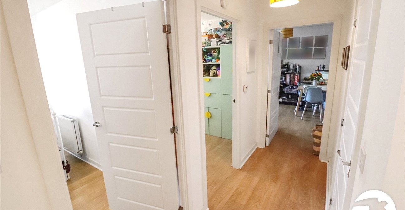 2 bedroom property for sale in Belvedere | Robinson Jackson