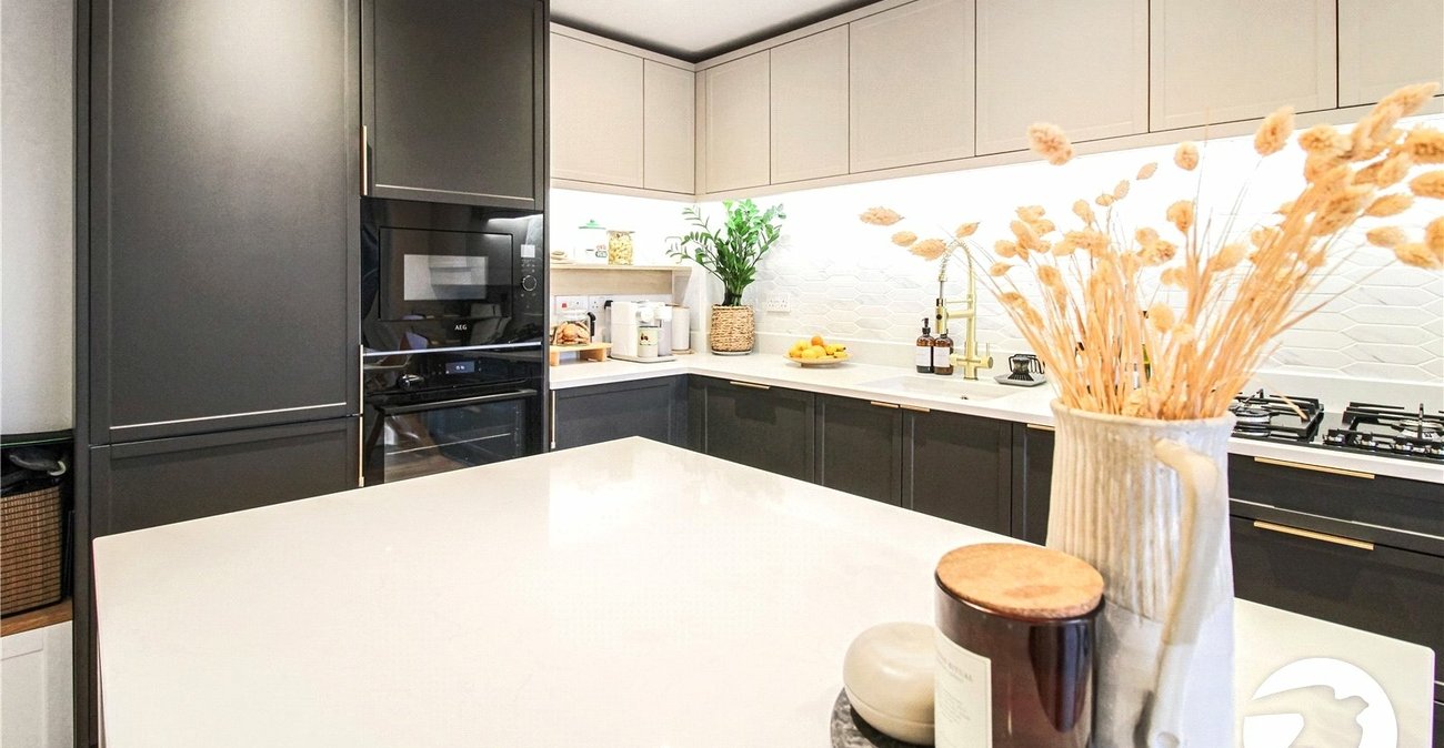 2 bedroom property for sale in Weldon | Robinson Jackson