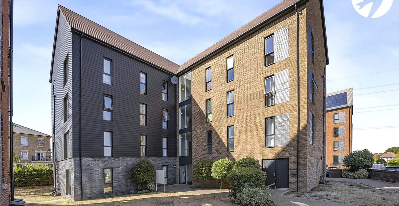 2 bedroom property for sale in Weldon | Robinson Jackson